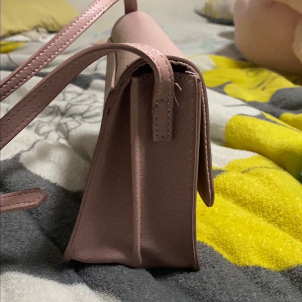Purse - Picture 2 of 8